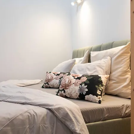 Appartement Vinzenz, Bildstein- Mit Privatem Ski- Und Fahrradraum